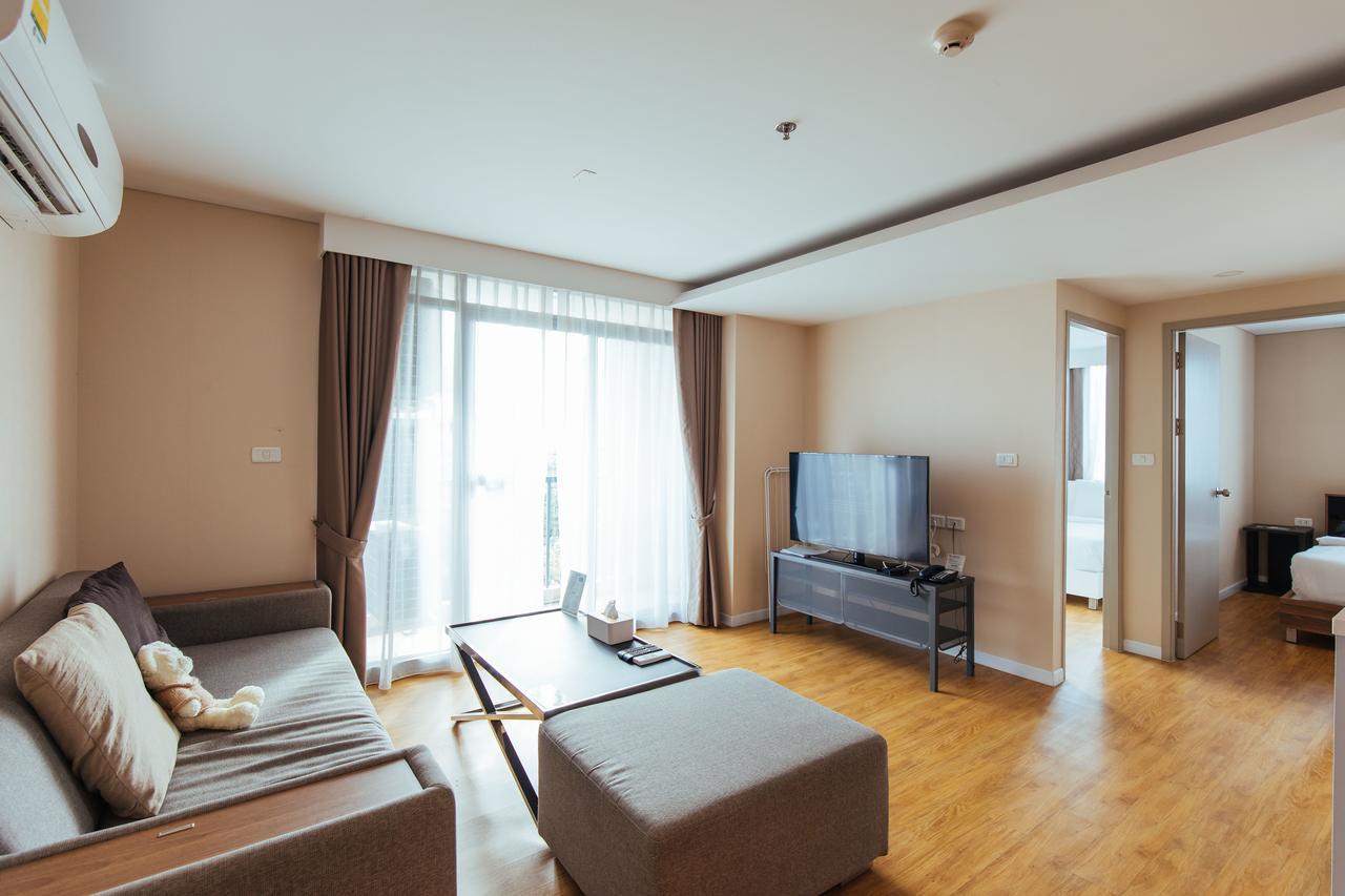 Roomme Hospitality Nang Linchee Branch 曼谷 外观 照片