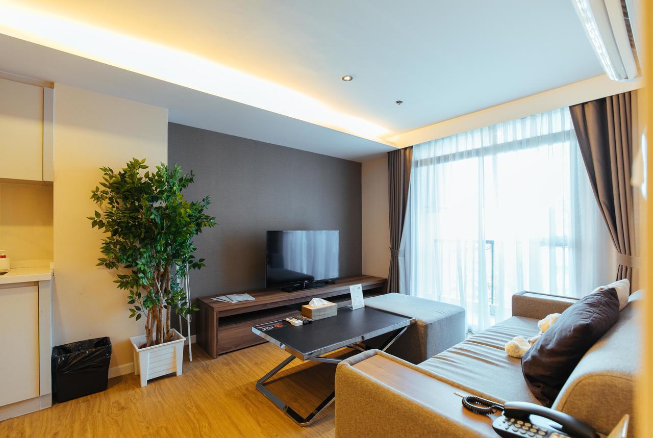 Roomme Hospitality Nang Linchee Branch 曼谷 外观 照片