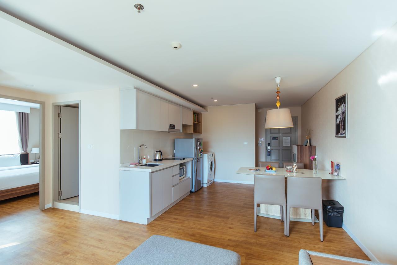 Roomme Hospitality Nang Linchee Branch 曼谷 外观 照片
