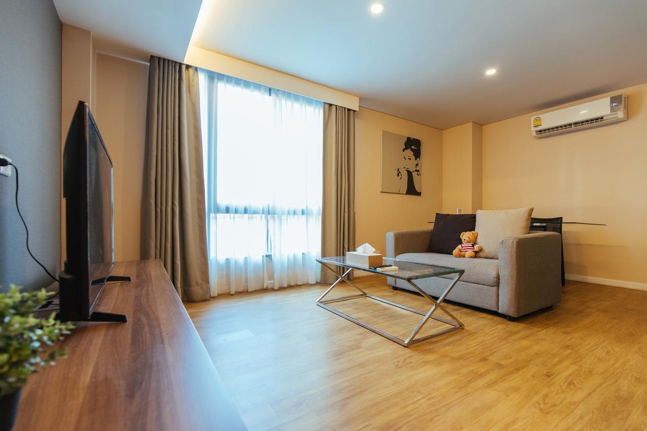Roomme Hospitality Nang Linchee Branch 曼谷 外观 照片
