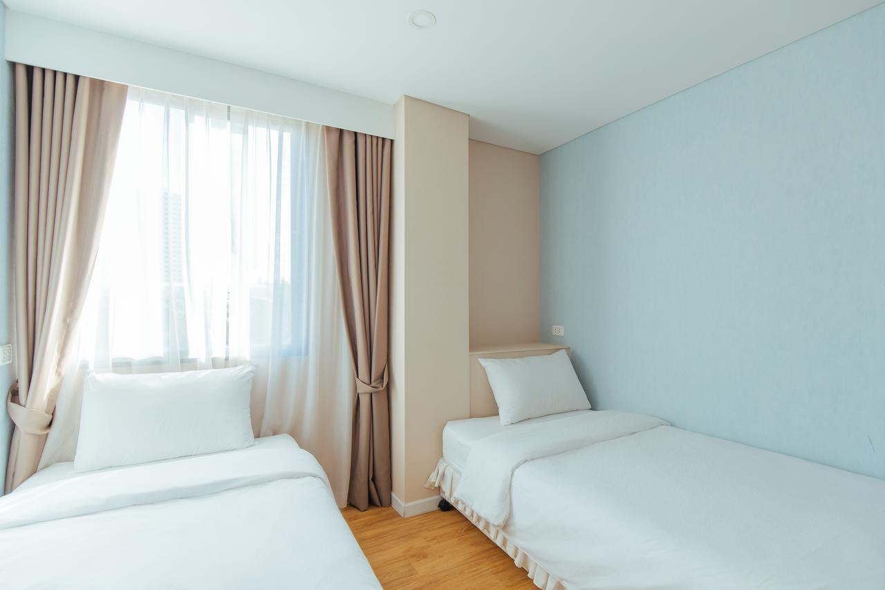 Roomme Hospitality Nang Linchee Branch 曼谷 外观 照片