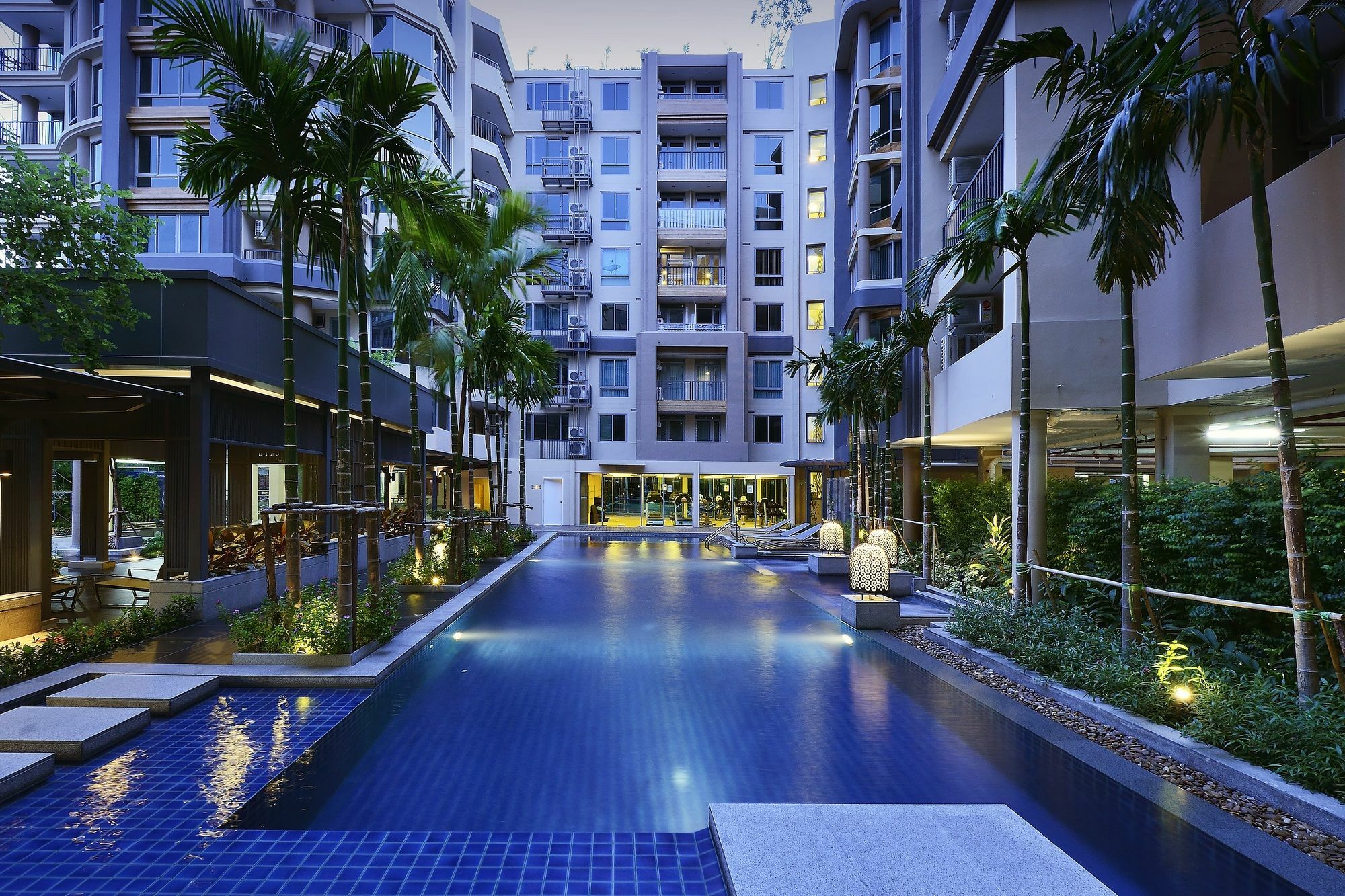 Roomme Hospitality Nang Linchee Branch 曼谷 外观 照片