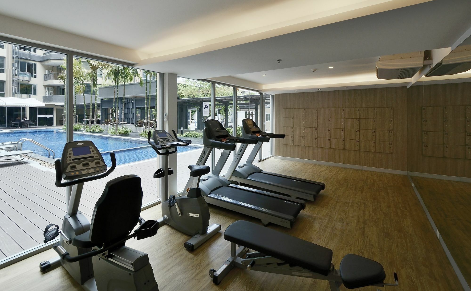 Roomme Hospitality Nang Linchee Branch 曼谷 外观 照片